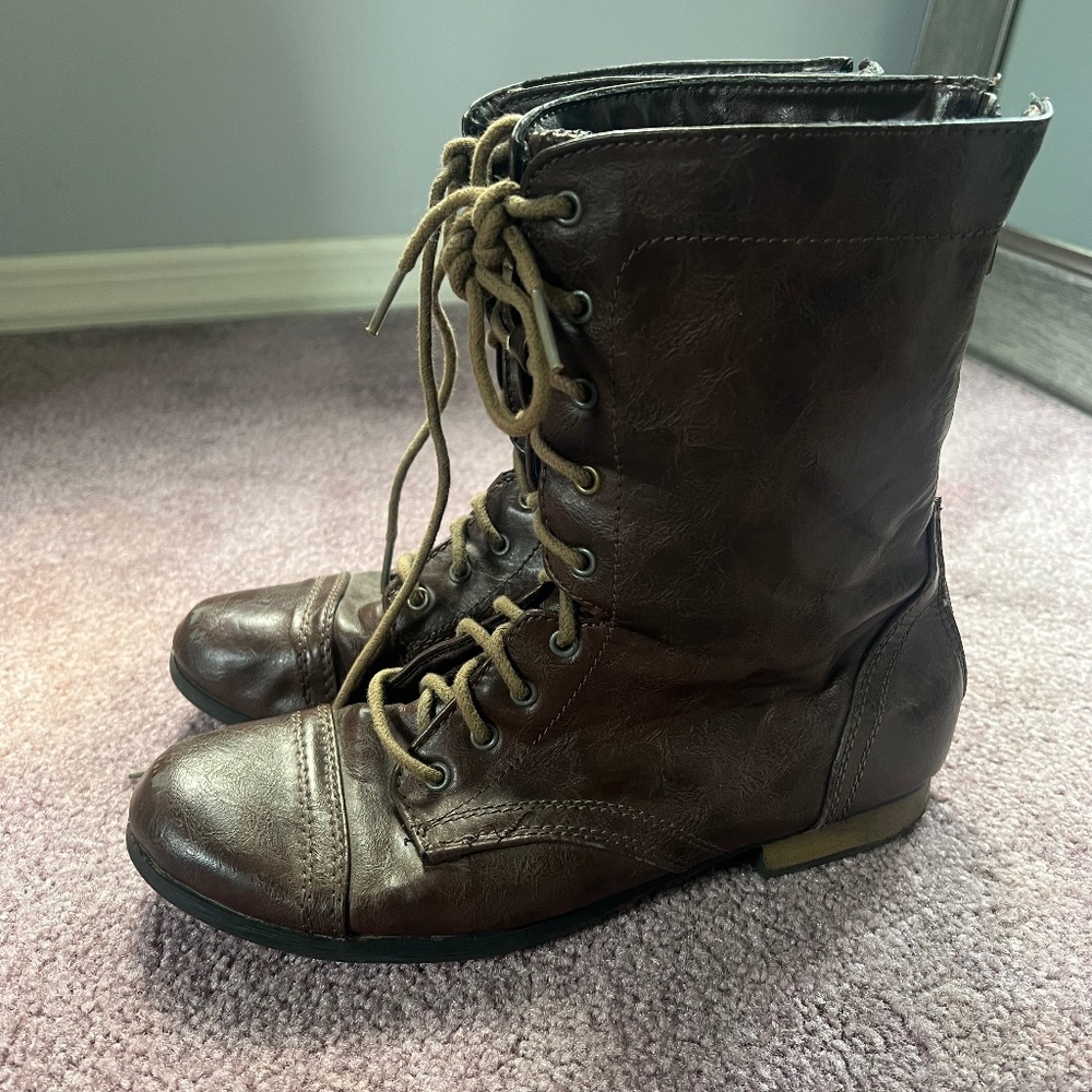 Kids combat boots